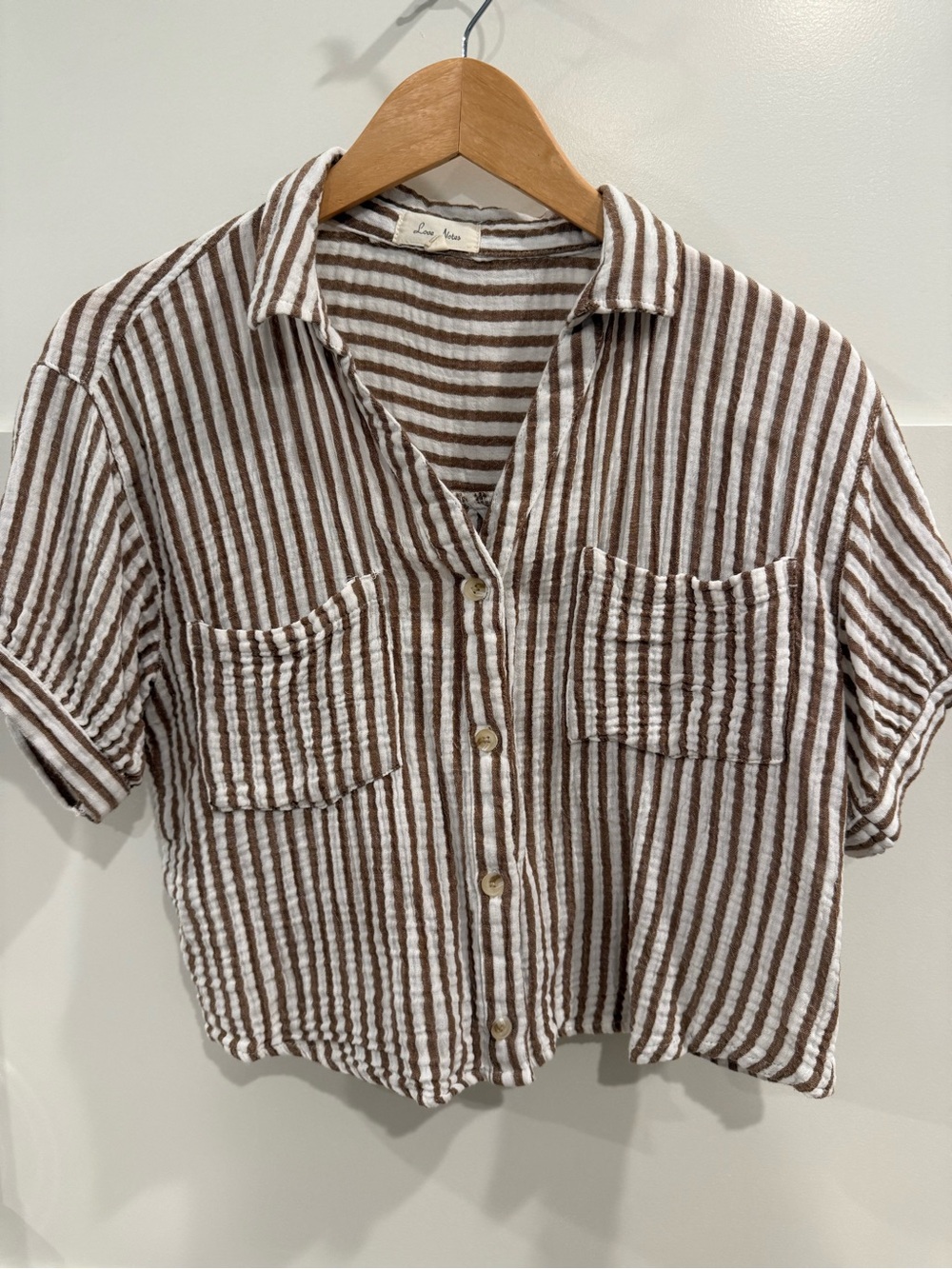 Love Notes Cropped Crepe Brown Cream Striped Blouse  button down sz Large